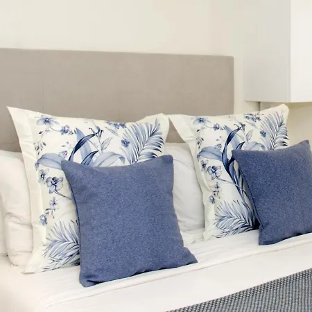 Lejlighed Spaces Oasis Suites- 4 Bedroom, 4 Ensuite Bathrooms, Terrace, Pool, Centre Sitges