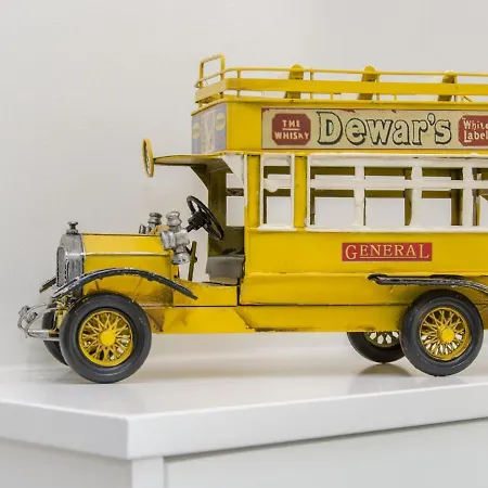 Spaces Oasis Suites- 4 Bedroom, 4 Ensuite Bathrooms, Terrace, Pool, Centre * Sitges