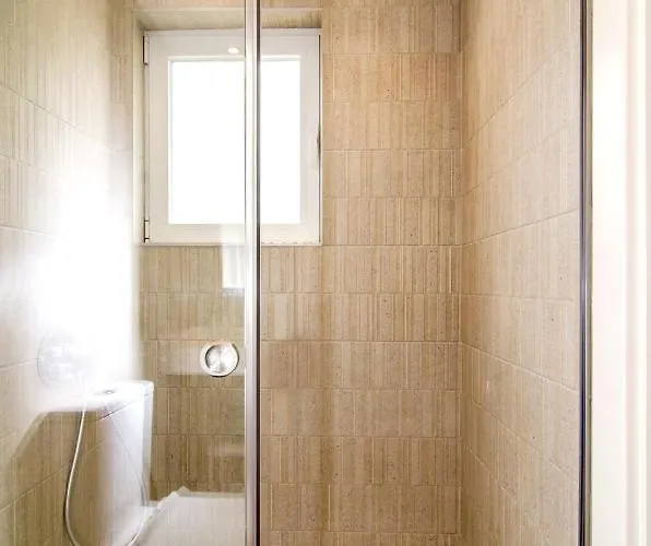 Spaces Oasis Suites- 4 Bedroom, 4 Ensuite Bathrooms, Terrace, Pool, Centre Sitges