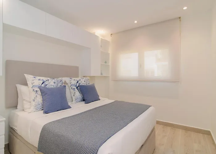 Spaces Oasis Suites- 4 Bedroom, 4 Ensuite Bathrooms, Terrace, Pool, Centre Lägenhet *