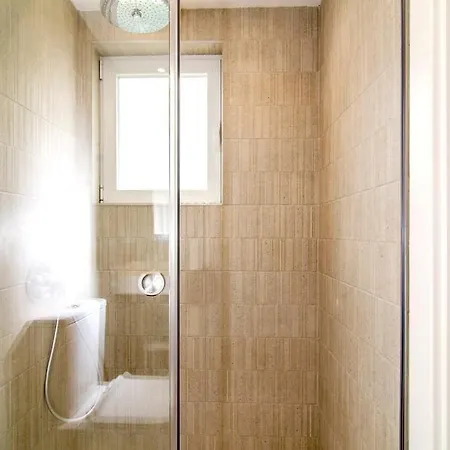 Spaces Oasis Suites- 4 Bedroom, 4 Ensuite Bathrooms, Terrace, Pool, Centre סיטגס