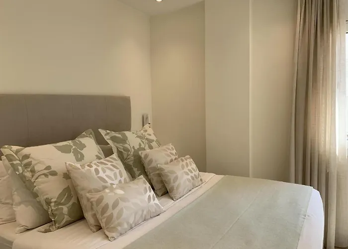 Spaces Oasis Suites- 4 Bedroom, 4 Ensuite Bathrooms, Terrace, Pool, Centre Apartament