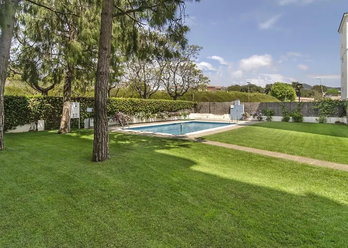 Apartament Spaces Oasis Suites- 4 Bedroom, 4 Ensuite Bathrooms, Terrace, Pool, Centre *